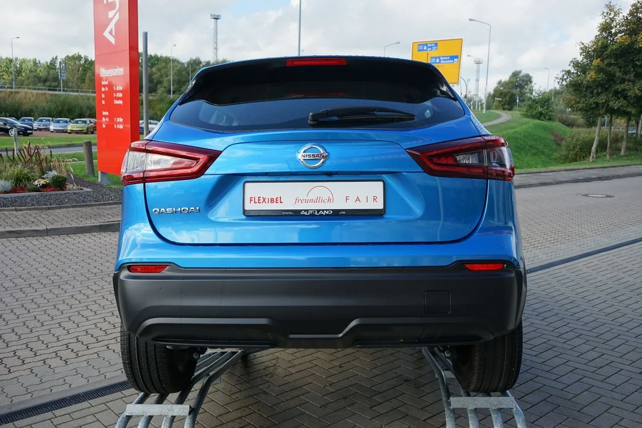 Nissan Qashqai 1.3 DIG-T...  Image 3